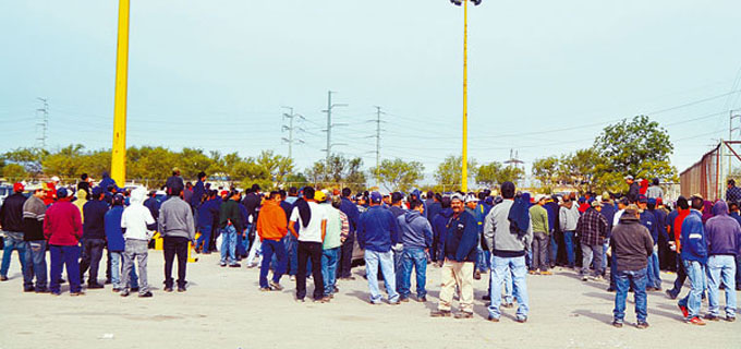 Workers at Teksid, Mexico walk out and dump company union
